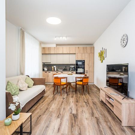 Perla Hradce 103 Apartment Hradec Králové Exterior foto