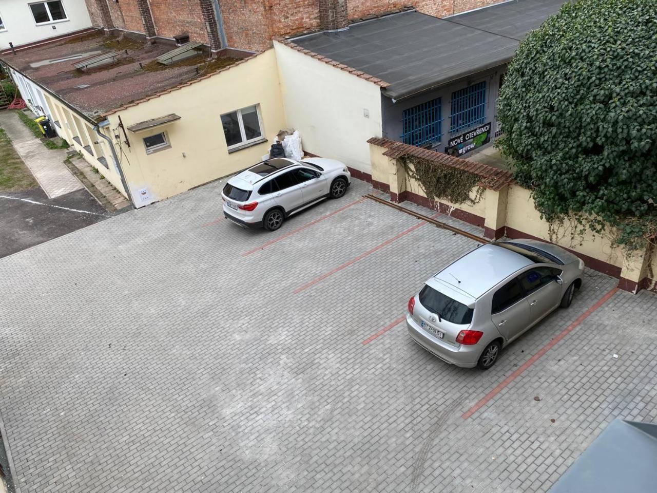 Perla Hradce 103 Apartment Hradec Králové Exterior foto