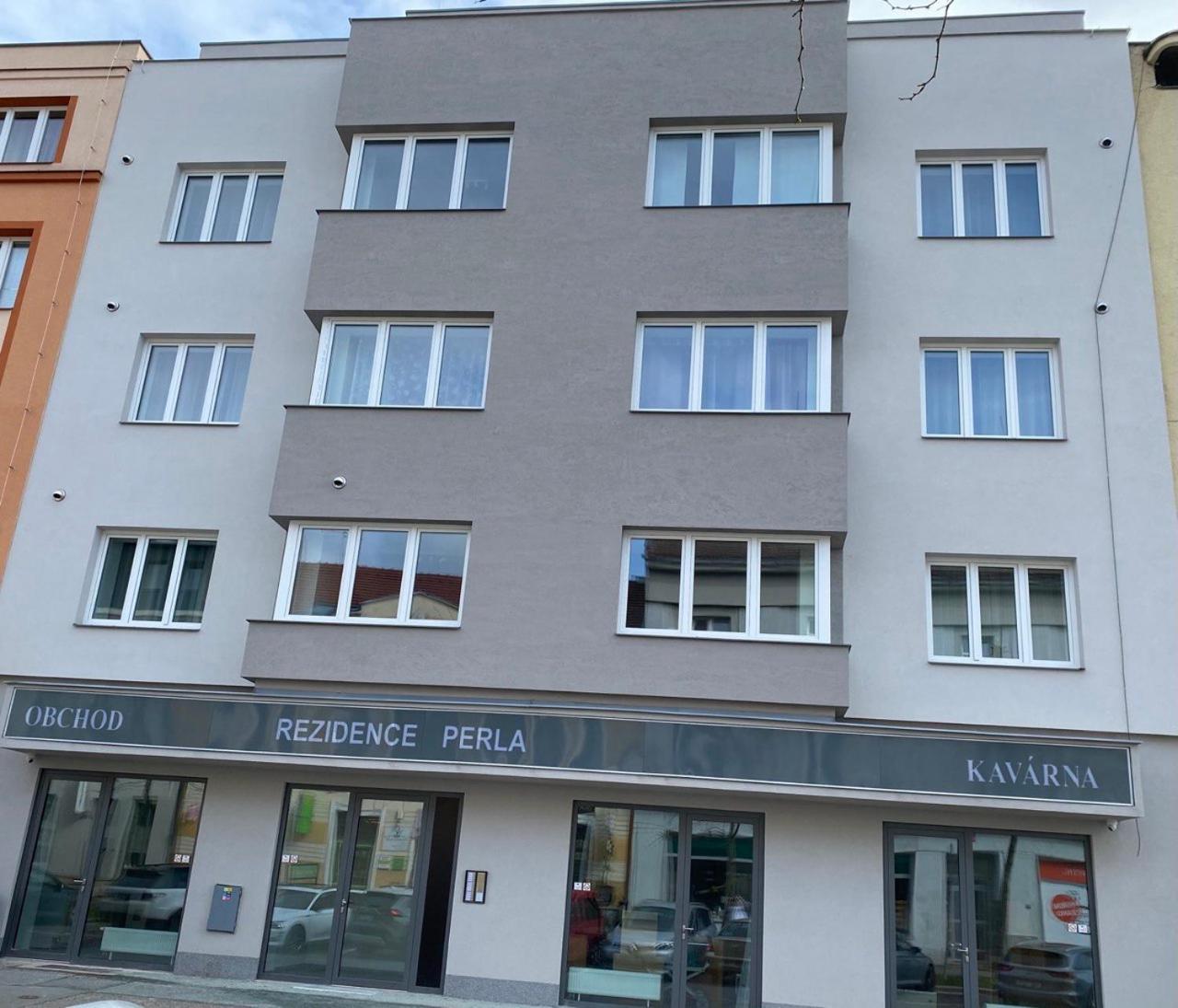 Perla Hradce 103 Apartment Hradec Králové Exterior foto