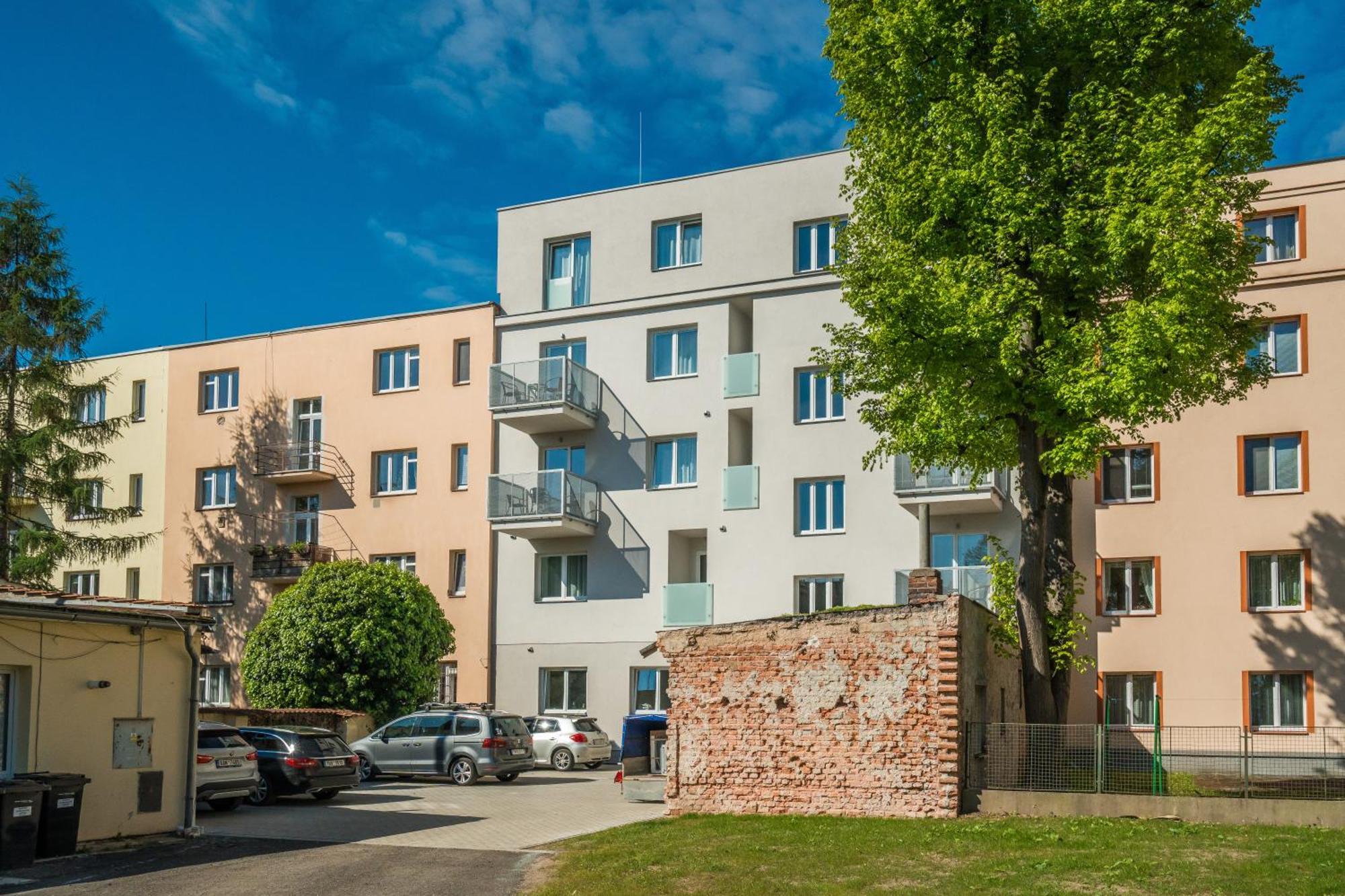 Perla Hradce 103 Apartment Hradec Králové Exterior foto