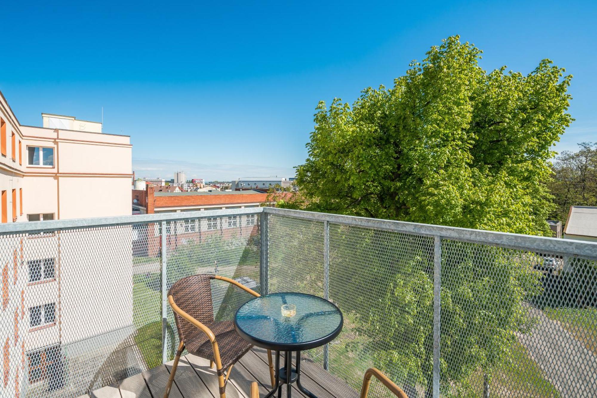 Perla Hradce 103 Apartment Hradec Králové Exterior foto